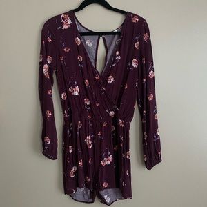 Aéropostale Floral Romper — Size M